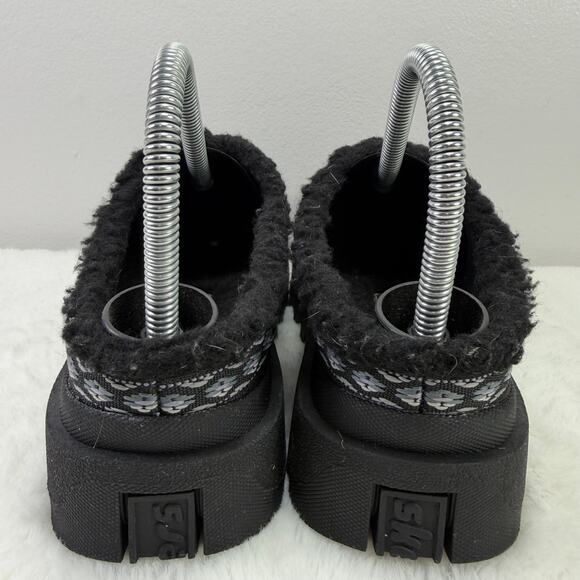 Skechers Shindigs Comfy Hour Clogs w/ Faux Sherpa Lining – Women’s US 6 - Picture 4 of 10